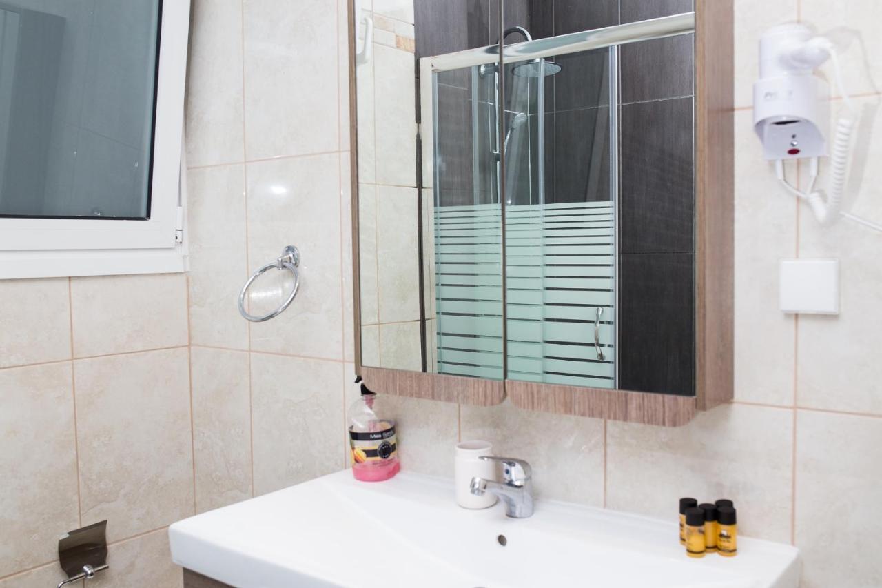 Dimitras Apartment Афины Экстерьер фото
